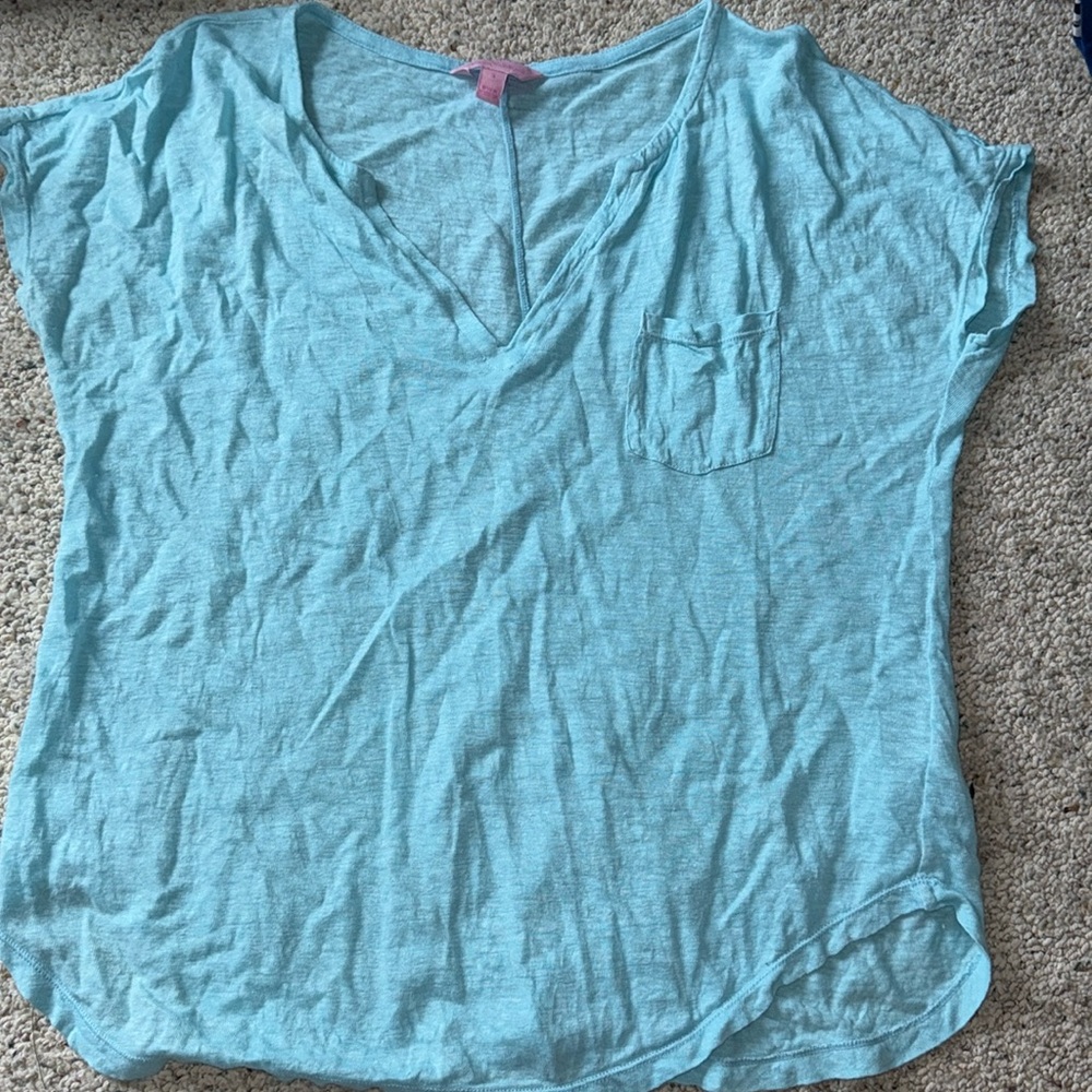 Super cute lilly pulitzer oversized tee